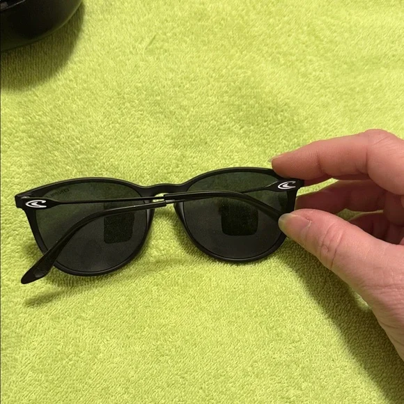 O'Neill Dark Frame Polarized Women's Sunglasses - Picture 2 of 5